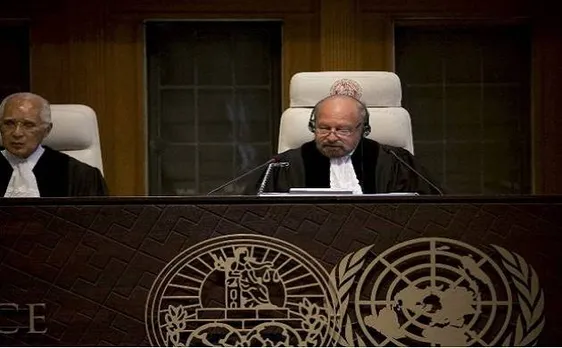 पाकिस्तान ने कुलभूषण जाधव की सजा पर लगी रोक के खिलाफ ICJ में दायर की याचिका, 6 हफ्तों के भीतर सुनवाई की अपील
