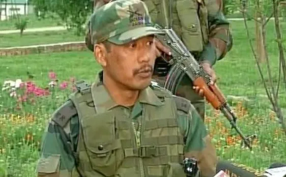 Video: मेजर गोगोई का खुलासा, 'जरूरी था पत्थरबाज को गाड़ी से बांधना वरना कई लोग मारे जाते'
