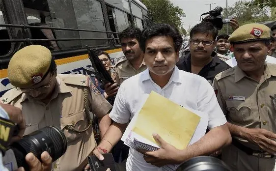 कपिल मिश्रा का अरविंद केजरीवाल पर आरोप, दिल्ली में दवाइयों और एंबुलेंस की खरीद में 300 करोड़ का घोटाला