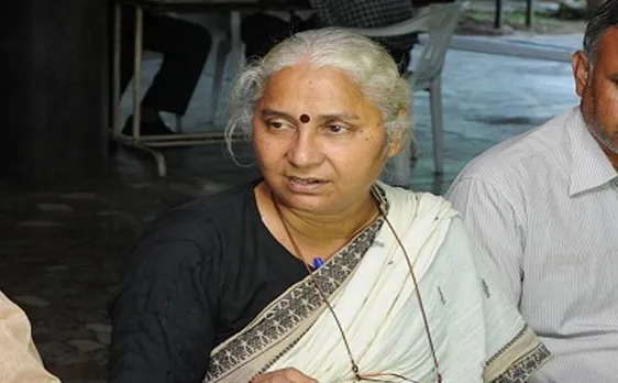 मेधा पाटकर के खिलाफ दिल्ली की अदालत ने जारी किया गैर जमानती वारंट