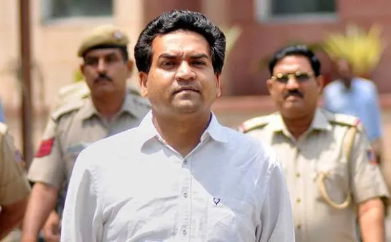 दवा घोटाले में केजरीवाल सरकार के खिलाफ एसीबी ने शुरू की जांच, कपिल मिश्रा ने लगाया है 300 करोड़ की हेराफेरी का आरोप