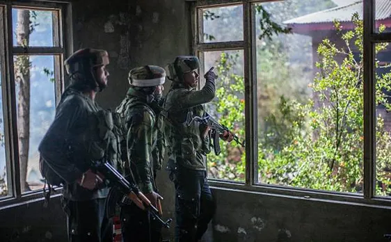 भारतीय सेना की जवाबी कार्रवाई में पांच पाकिस्तानी जवान की मौत, छह घायल