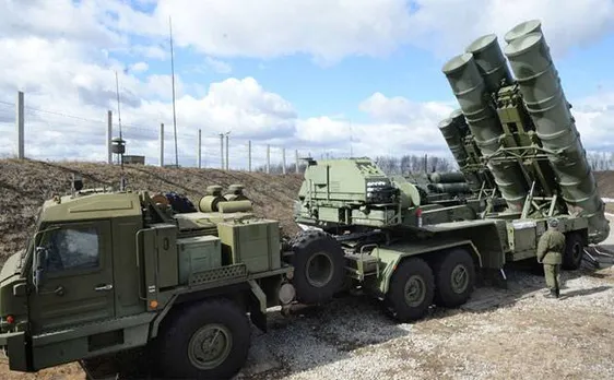 भारत को S-400 ट्रायंफ मिसाइल सिस्टम देगा रूस, बढ़ सकती हैं पाक और चीन की चिंता, जानें खासियत