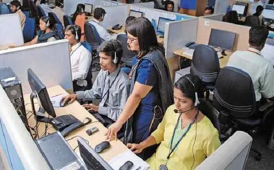 सर्विस सेक्टर में आई तेज़ी, कारोबार में हुई बढ़त का असर
