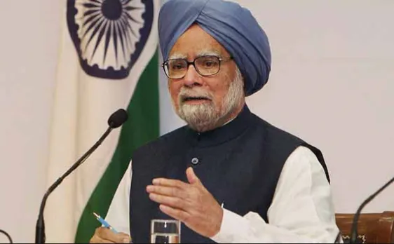 देश का विकास धीमा, सार्वजनिक खर्च के इंजन पर चल रही है भारत की अर्थव्यवस्था: मनमोहन सिंह