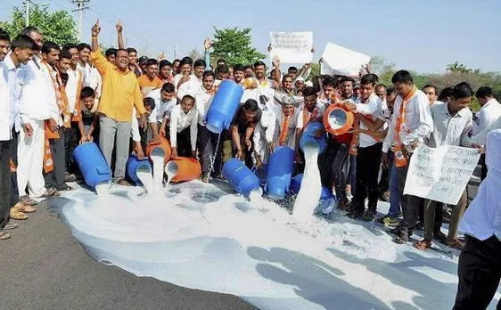 मध्य प्रदेश में कर्ज से परेशान 2 किसानों ने की आत्महत्या, कांग्रेस ने किया सत्याग्रह का ऐलान
