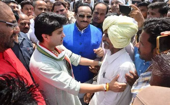 मंदसौर गोलीकांड: शिवराज के खिलाफ ज्योतिरादित्य सिंधिया ने खोला मोर्चा, 72 घंटे का सत्याग्रह शुरू किया