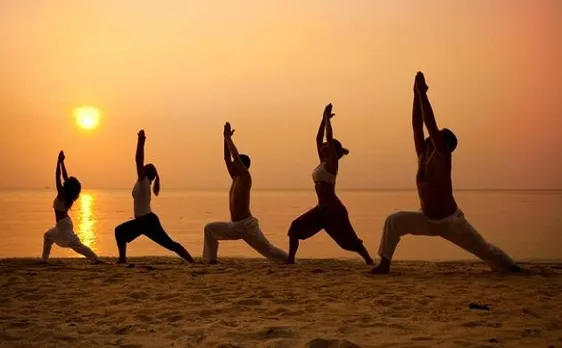 आंखों की रोशनी ठीक करने के लिए अपनाये ये 4 योग आसन