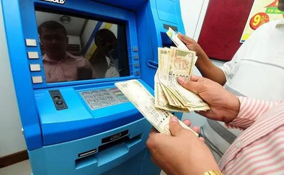 50 साल का हुआ कैश देने वाला ATM, जानिए पहली बार कहां और कैसे निकले थे पैसे