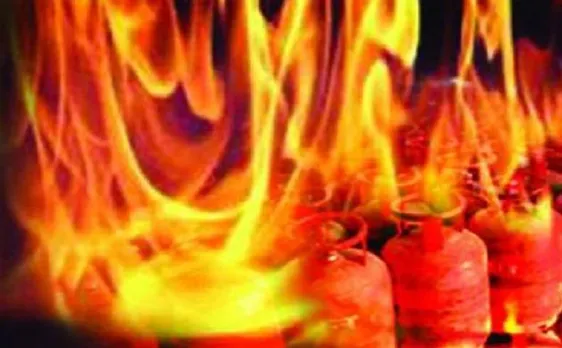 दिल्ली: ओखला फेज-1 में सिलिंडर ब्लास्ट में 5 लोगों की मौत, 6 घायल