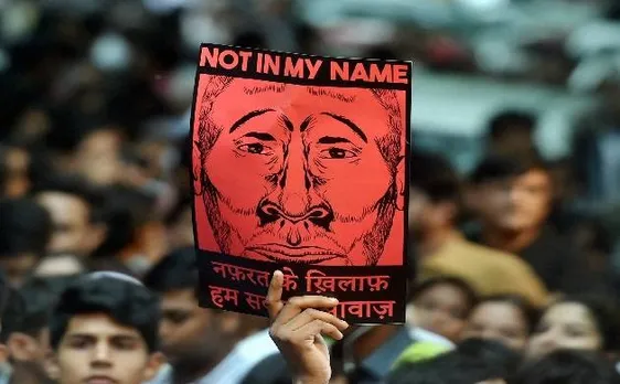 #NotInMyName: बढ़ते लिंचिंग के खिलाफ जंतर-मंतर पर प्रदर्शन, सैकड़ों की संख्या में जुटे लोग