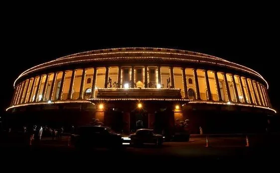 GST 2017: एक देश एक कर से आपकी जिंदगी बनेगी बेहतर या बदतर ?