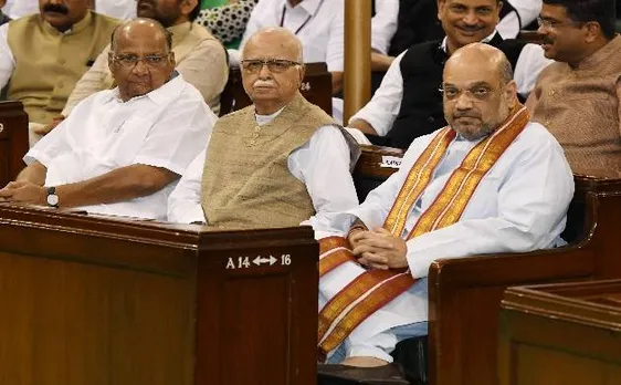 जानें, जीएसटी लागू होने पर अमित शाह, स्मृति ईरानी समेत अन्य नेताओं ने क्या कहा