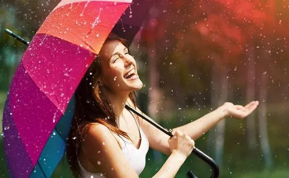 मॉनसून में त्वचा का ऐसे रखें ख्याल, फंगल इंफेक्शन को न करें नजरअंदाज