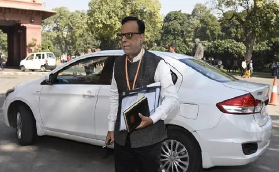 जीएसटी 2017: हसमुख अधिया  ने दूर GST से जुड़े 7 मिथक, जानिए क्या है सच्चाई