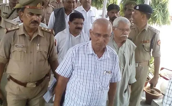 लखनऊ पुलिस ने प्रेस कॉन्फ्रेंस कर रहे 31 दलित एक्टिविस्ट्स को किया गिरफ्तार, CM आवास तक करना चाहते थे मार्च