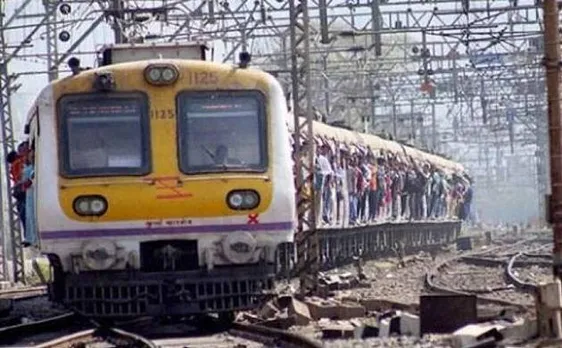 मुंबई: लोकल ट्रेन के सामने कूदकर महिला ने किया आत्महत्या का प्रयास