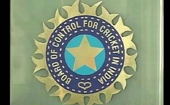 कल हो सकता है टीम इंडिया के नए कोच के ऐलान, सहवाग और शास्त्री दौड़ में