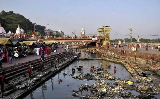 गंगा स्वच्छता पर NGT का बड़ा फैसला, गंदगी की तो लगेगा 50 हज़ार रुपये जुर्माना