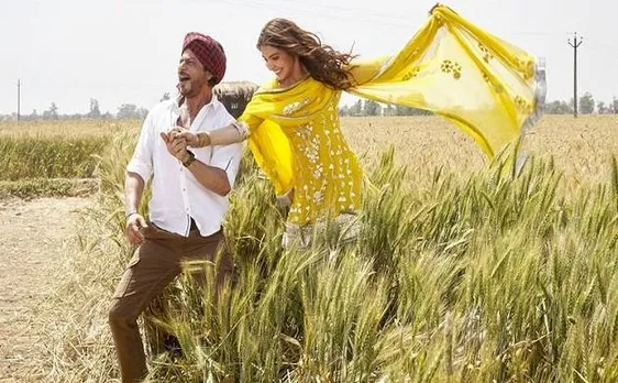#ButterflyTeaser: अनुष्का शर्मा संग पंजाबी रंग में नजर आये शाहरुख खान, खेतों में चलाया ट्रैक्टर