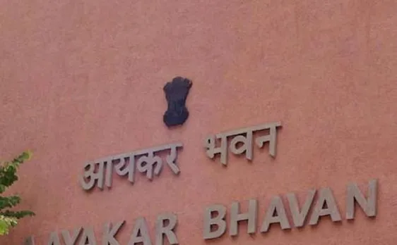 नोटबंदी: आय से अधिक कैश जमा कराने वाले 5.56 लाख लोगों पर इनकम टैक्स विभाग सख्त