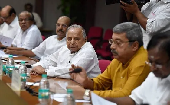 चीन पर सख्त मुलायम, बोले- ड्रैगन कर चुका है युद्ध की तैयारी, तिब्बत की आजादी का करना चाहिए समर्थन
