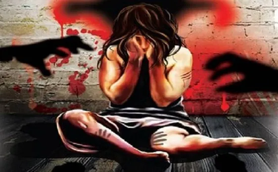 UP: युवकों ने नाबालिग लड़की को किया किडनैप, बलात्कार कर रास्ते पर फेंका