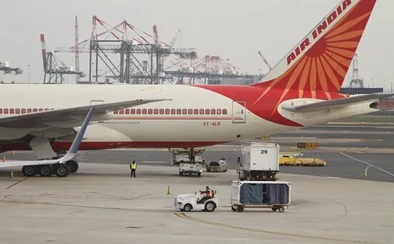 DGCA का एयरलाइंस को निर्देश, फ्लाइट्स में हिंदी अखबार और पत्रिकाएं भी दी जाएं