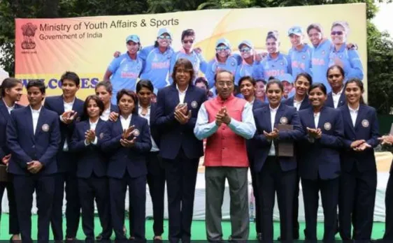 विजय गोयल ने महिला टीम को किया सम्मानित कहा-बेटी बचाओ बेटी खिलाओ'
