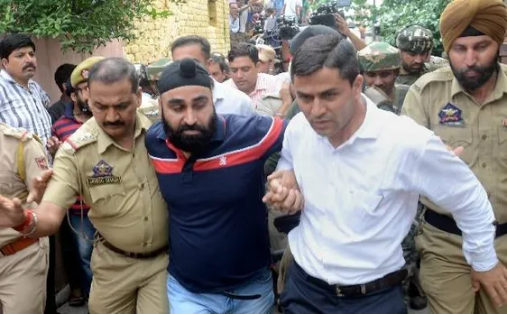 टेरर फंडिंग मामला: जम्मू-कश्मीर में वकील देवेंदर बहल के घर NIA का छापा