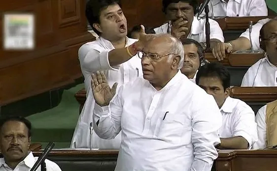Live: लिंचिंग पर लोकसभा में चर्चा, कांग्रेस बोली- सरकार दे रही है गो-रक्षकों को बढ़ावा