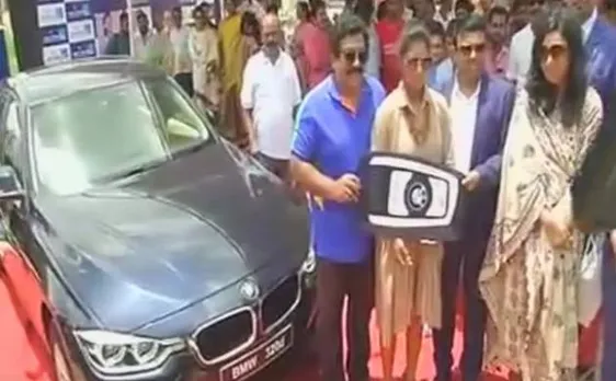 मिताली राज को चामुंडेश्वर नाथ ने गिफ्ट की BMW कार