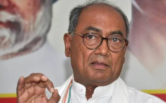 तेलंगाना के प्रभारी पद से हटाए गए दिग्विजय, महासचिव पद से भी छुट्टी
