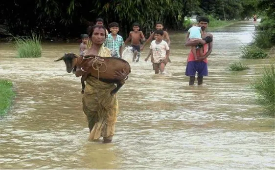 पश्चिम बंगाल में बाढ़ से अबतक 50 से ज्यादा लोगों की मौत, 27 लाख लोग प्रभावित