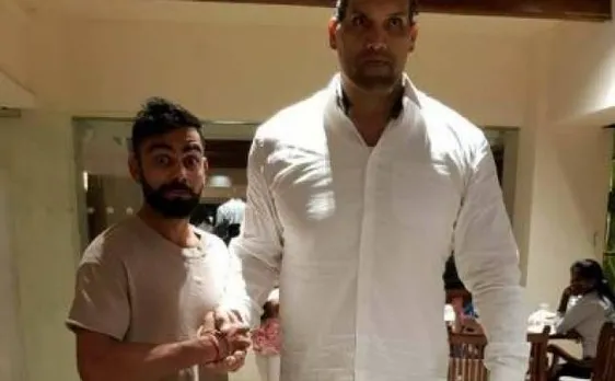 विराट कोहली ने 'द ग्रेट खली' के साथ शेयर की तस्वीर कहा- बेहतरीन इंसान