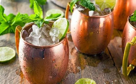 कॉपर मग में शराब पीने के शौकीन है तो रेस्टोरेंट से सीधे पहुंच सकते है अस्पताल