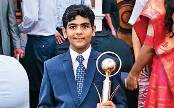 गुजरात के निर्भय ठक्कर बने सबसे कम उम्र के स्नातक धारी
