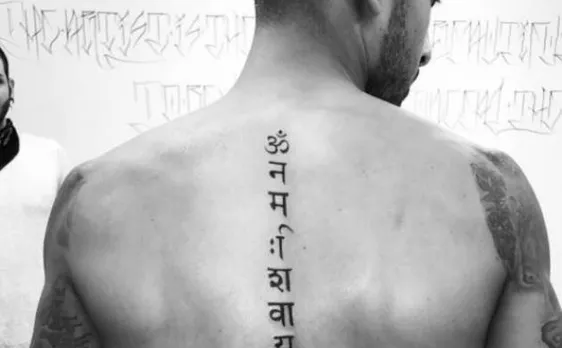 आर्सेनल के थियो वालकट ने गुदवाया  'ऊं नम: शिवाय' का टैटू