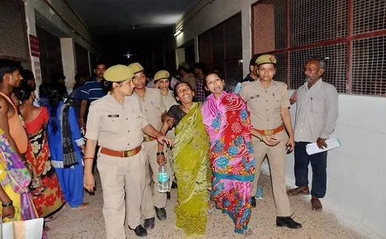 BRD अस्पताल हादसा सहित शोपियां एनकाउंटर और क्रिकेट के मैदान तक, पढ़िए दिन की टॉप टेन खबरें