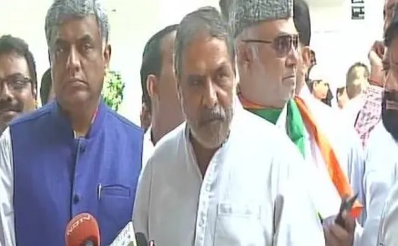 कांग्रेस ने कहा, पीएम के गोरखपुर हादसे का जिक्र करने का तरीका निंदनीय