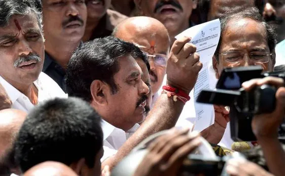 जयललिता की मौत की होगी न्यायिक जांच, AIADMK के दोनों धड़ों के विलय का रास्ता साफ