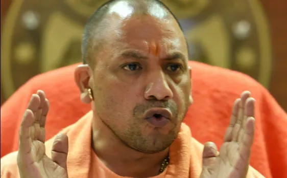 सड़क पर नमाज सही है तो थानों में जन्माष्टमी मनाना गलत कैसे: योगी आदित्यनाथ