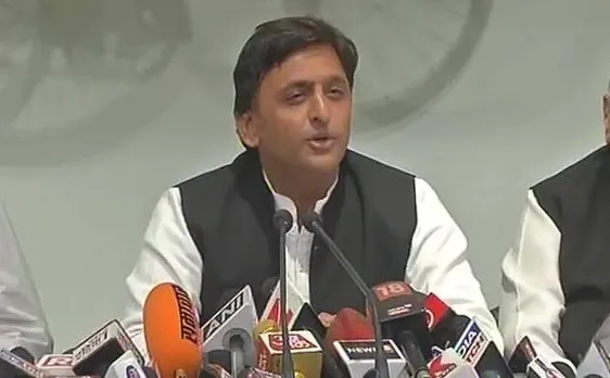 अखिलेश यादव की मांग, सीबीआई करे गोरखपुर हादसे की जांच