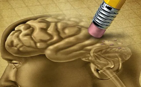 सूंघने की क्षमता में कमी देती है अल्जाइमर के खतरे का संकेत