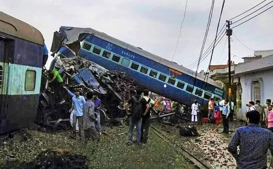 मुजफ्फरनगर हादसा: मरने वालों की संख्या 24 हुई, बचाव कार्य बंद, शाम तक आएगी रिपोर्ट