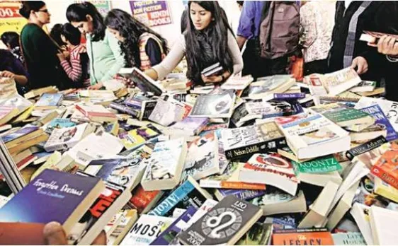 23वां दिल्ली पुस्तक मेला शुरू, पुस्तक प्रेमी उमड़े