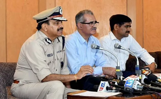 कोर्ट की फटकार के बाद एक्शन में हरियाणा सरकार, डेरा समर्थकों पर देशद्रोह का मामला दर्ज, पंचकूला DCP सस्पेंड