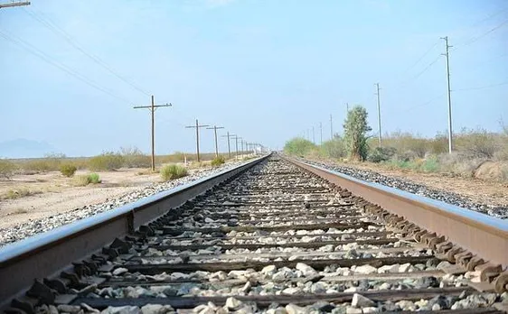 फिर हो जाता बड़ा ट्रेन हादसा, 'चाबी मैन' ने बचाई कई ज़िंदगियां
