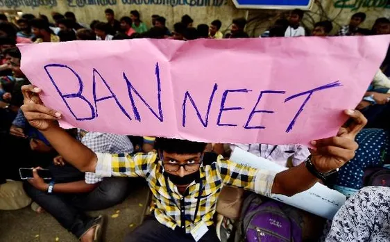 NEET आत्महत्या मामले में सख्त हुए SC के तेवर, तमिलनाडु में विरोध प्रदर्शन पर लगाया प्रतिबंध