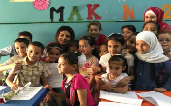 विदेश में बच्चों की मदद करने पहुंची प्रियंका चोपड़ा सोशल मीडिया पर हुई ट्रोल, दिया ये करारा जवाब